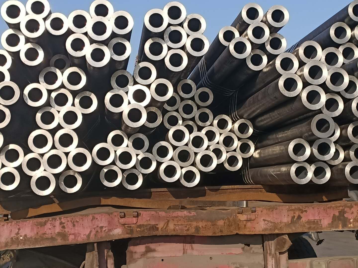 無縫鋼管
